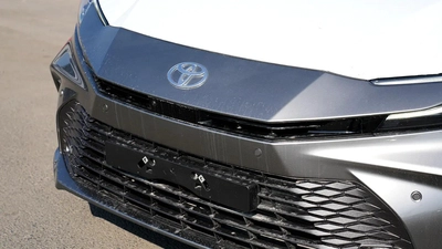 TOYOTA CAMRY LUMIER 2.5L HYBRID FULL OPTION MODEL 2025-3