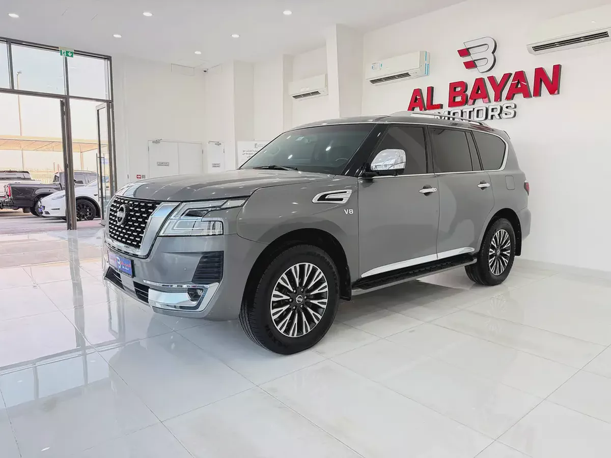 نيسان باترول بلاتينيوم V6 رمادي / زعفراني 2017 (خليجي)-1-1