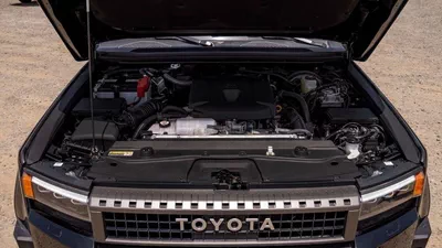Toyota Prado ADVENTURE TOYOTA PRADO 250 LUXURY  2.8D AT MY2025 – BLACK-19