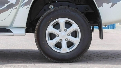 Mitsubishi L200 GLS L200 2.4L DIESEL 4WD 2023-8