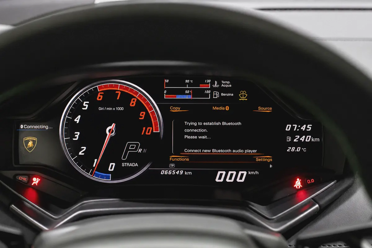 2018 LAMBGORGHINI HURACAN LP 610 WITH BODY KIT PERFORMANTE GCC ONLY 67000 KM-14-14