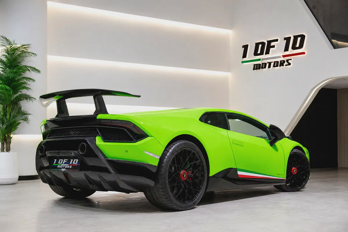 2018 LAMBGORGHINI HURACAN LP 610 WITH BODY KIT PERFORMANTE GCC ONLY 67000 KM-3-3