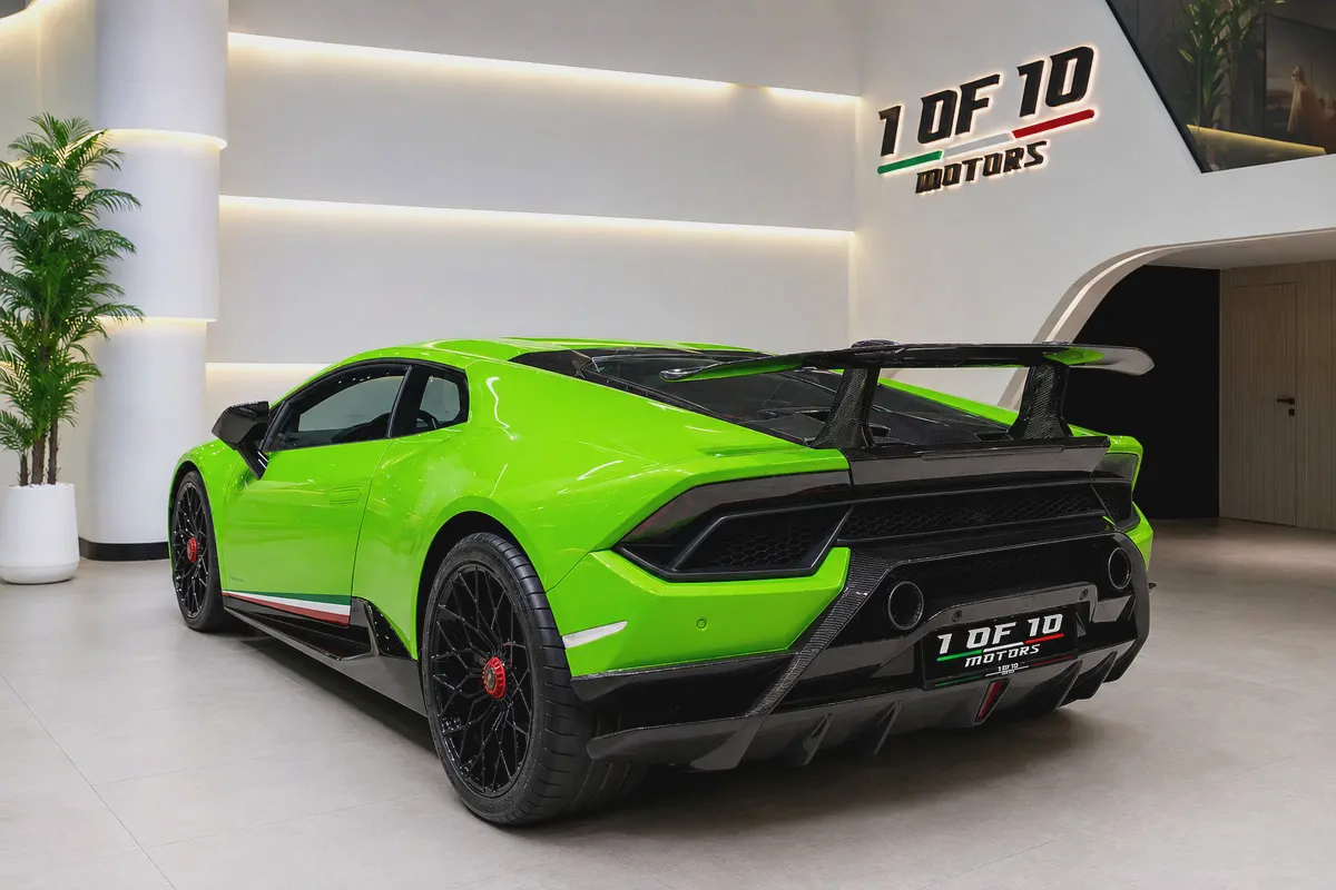 2018 LAMBGORGHINI HURACAN LP 610 WITH BODY KIT PERFORMANTE GCC ONLY 67000 KM-4-4