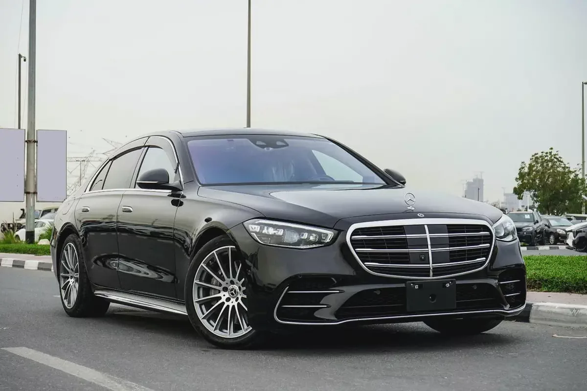 2021 - BENZ S500 4MATIC - LIKE NEW - ONLY 61,000 KM