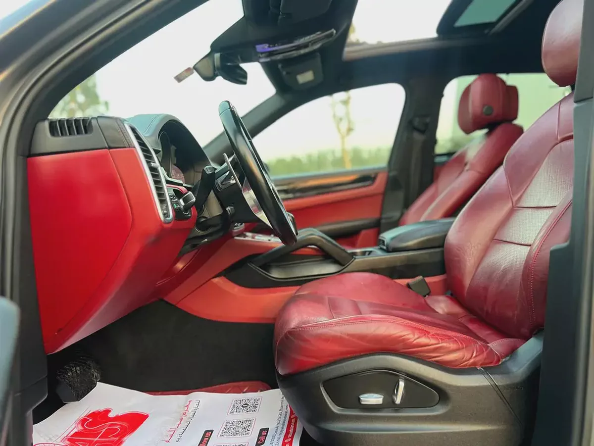 Porsche Cayenne Turbo 2019 | GCC Specs  | Perfect Condition-5-5