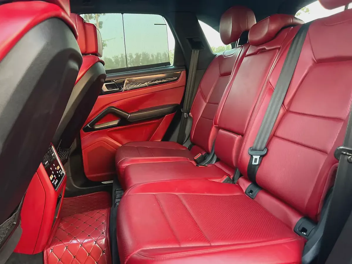 Porsche Cayenne Turbo 2019 | GCC Specs  | Perfect Condition-6-6