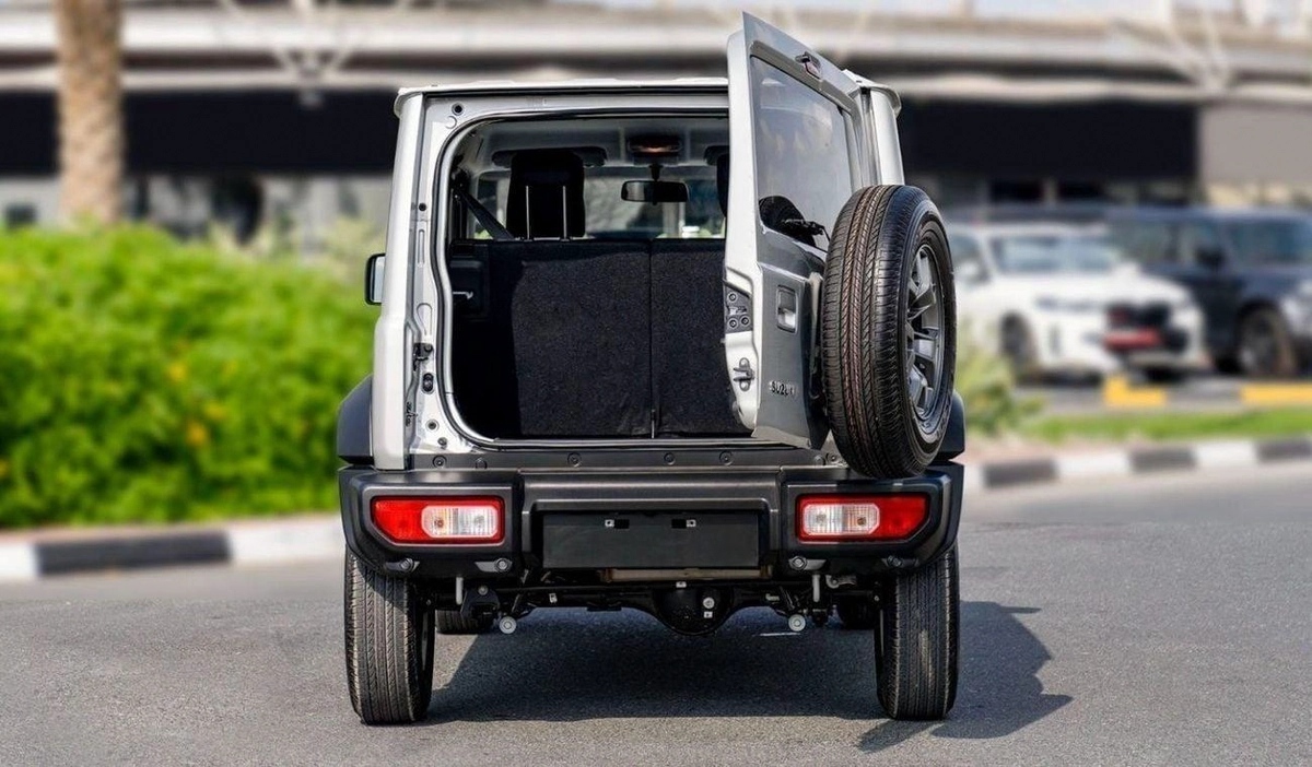 Suzuki Jimny 1.5L GLX (A/T)-8-0