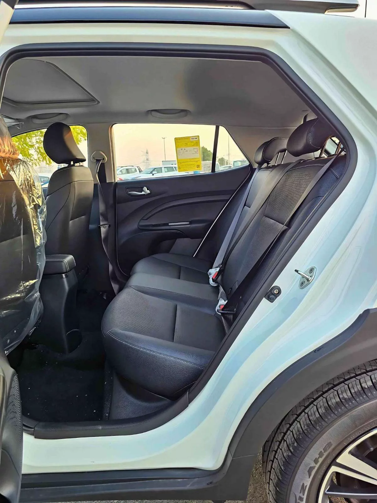 Kia KX1 DUAL TONE | 1.4L V4 PETROL | CVT WITH SUNROOF | PUSH START | DVD CAMERA | CODE # KX1FT-13-0