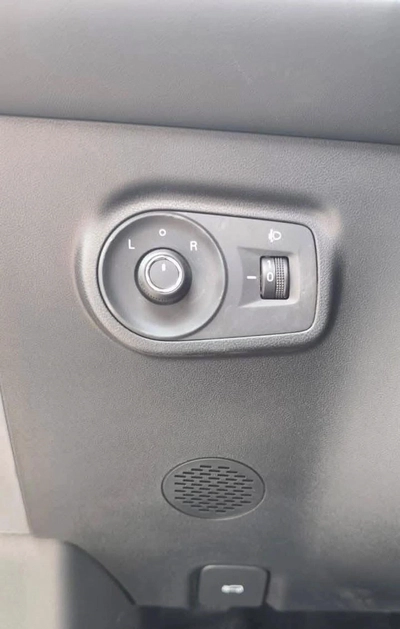MG ZS FACE-LEFT-14