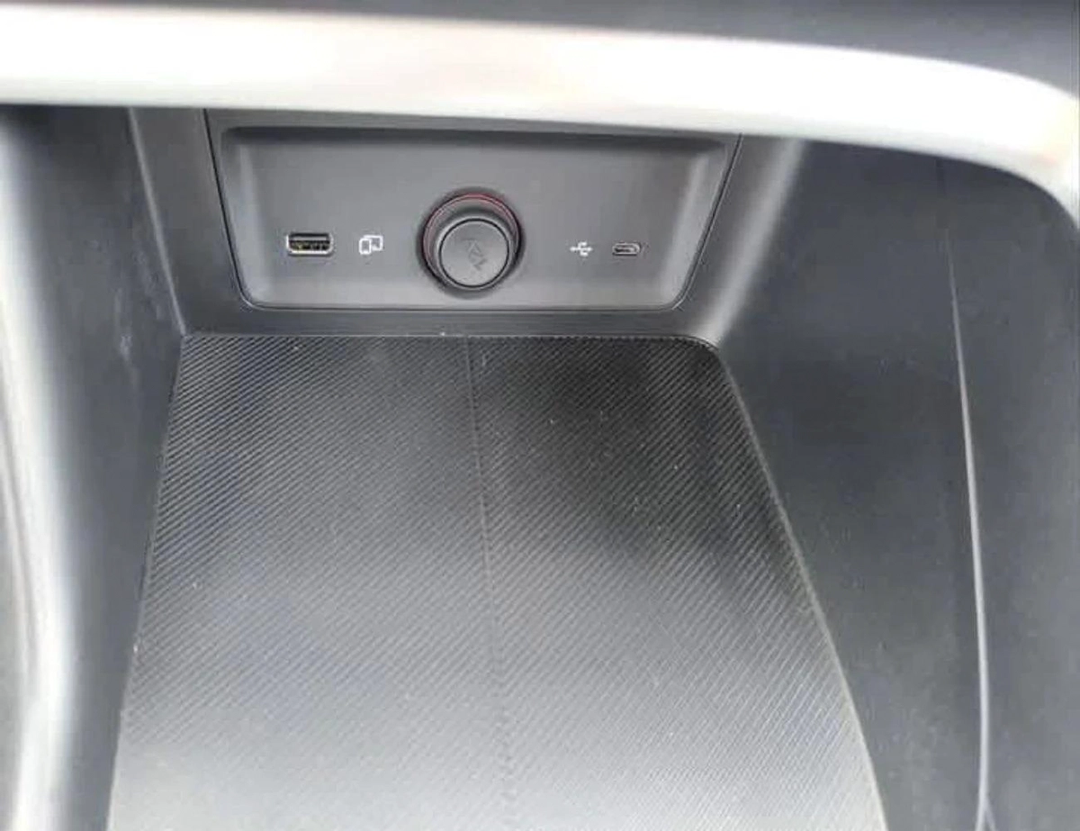 MG ZS FACE-LEFT-7-7