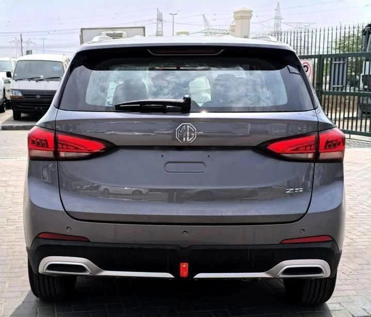 MG ZS FACE-LEFT-8-8