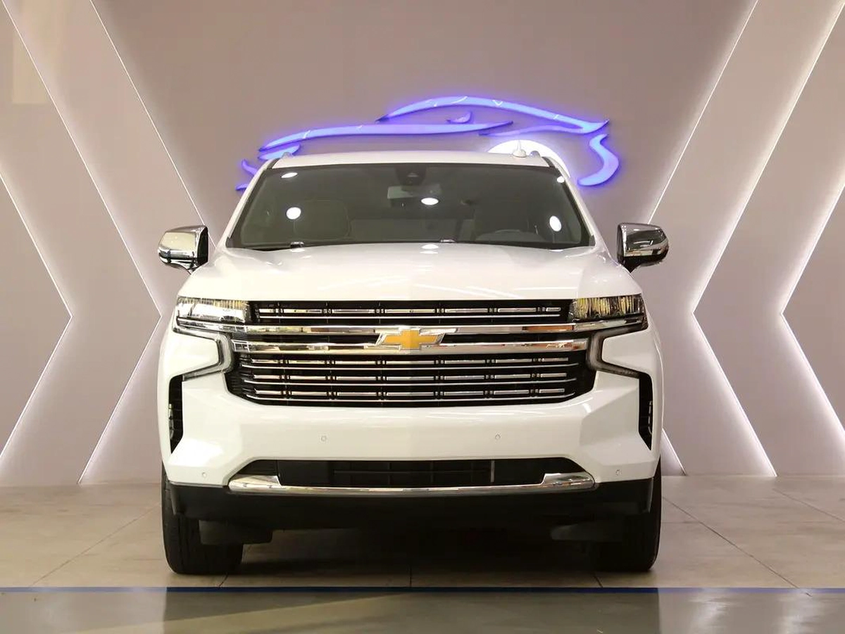 2022 - Chevrolet Suburban Premier with warranty for 129,000.00 AED-6-6