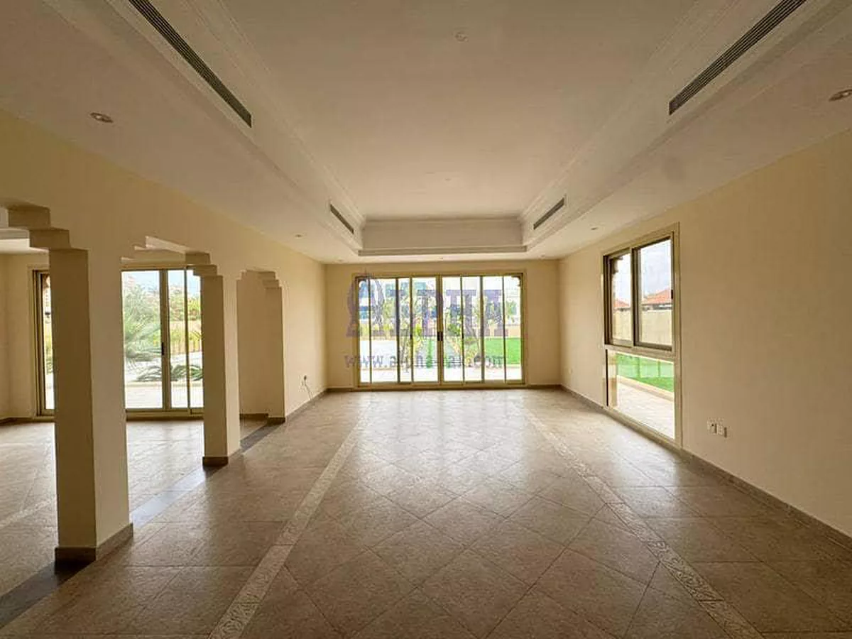 Luxury 5 Bed Villa | Spacious | Sea View-7-7