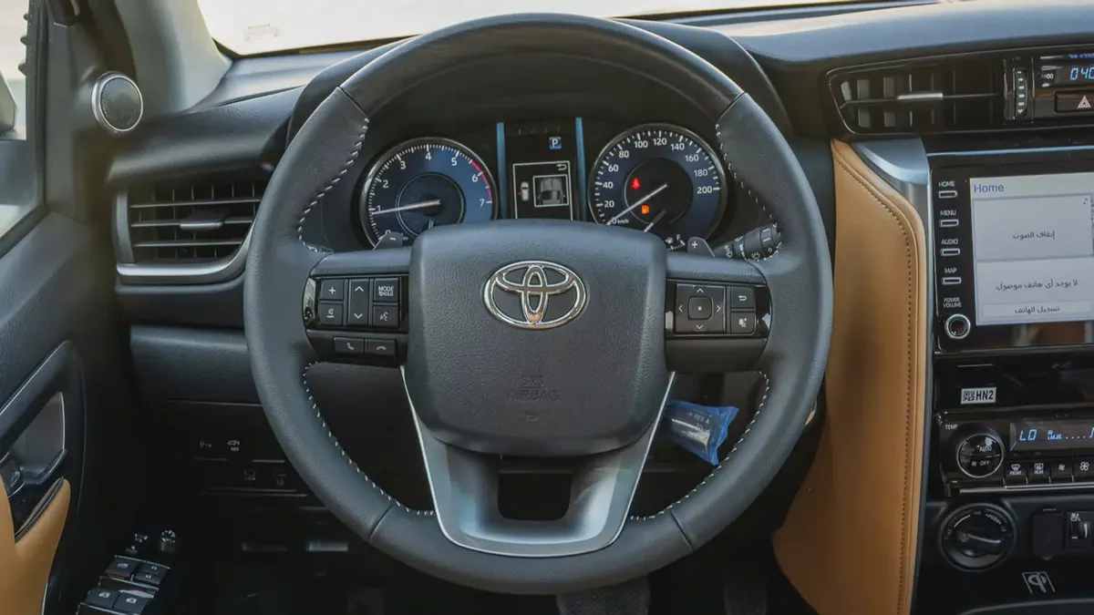 | Toyota Fortuner SR5 4.0L | GCC |  2026 | Specs | 0KM | Brand New-8-8
