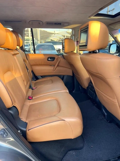 Nissan Patrol LE Platinum 2016 - GCC Specs - Excellent Condition-9
