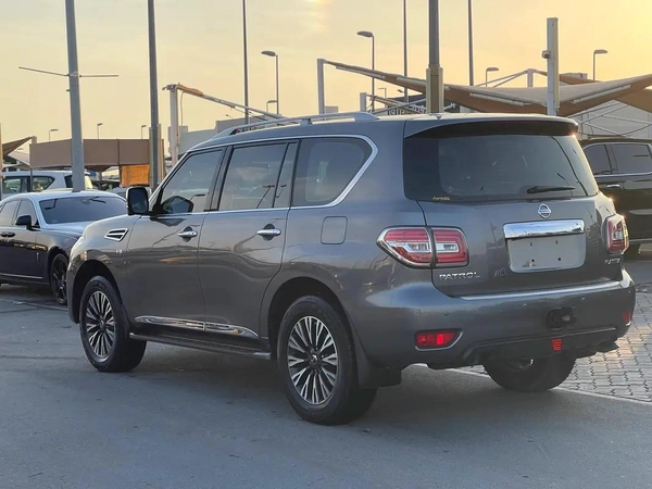 Nissan Patrol LE Platinum 2016 - GCC Specs - Excellent Condition