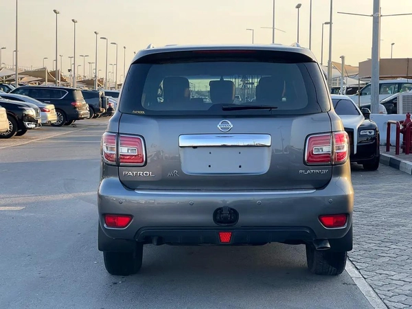 Nissan Patrol LE Platinum 2016 - GCC Specs - Excellent Condition