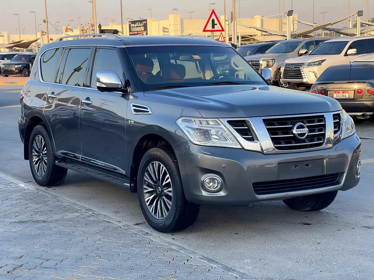 Nissan Patrol LE Platinum 2016 - GCC Specs - Excellent Condition-7-7
