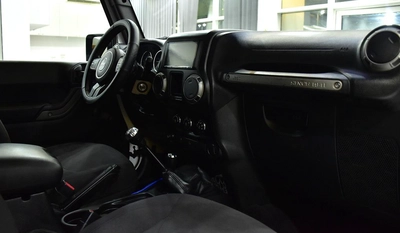 Jeep Wrangler Sport ( 2017 Model ) in White Color GCC Specs-8
