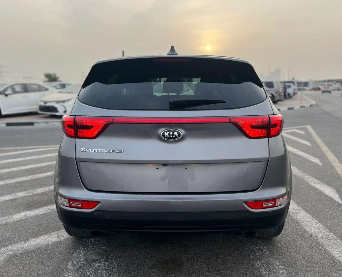 Kia Sportage 2019 Kia  Sportage Fe Mioption-Rear Camara -2.4L-V4--6-0