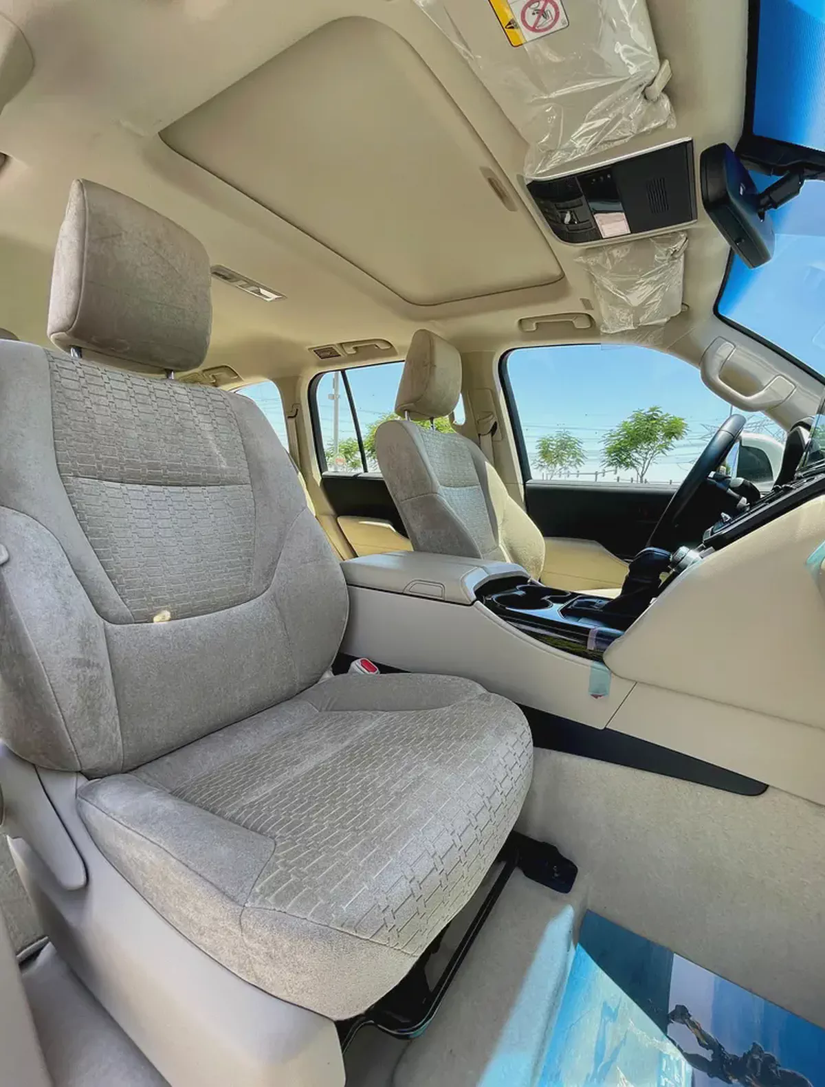 Toyota Land Cruiser EXR 2025 GCC Specs with Less Driven-11-11