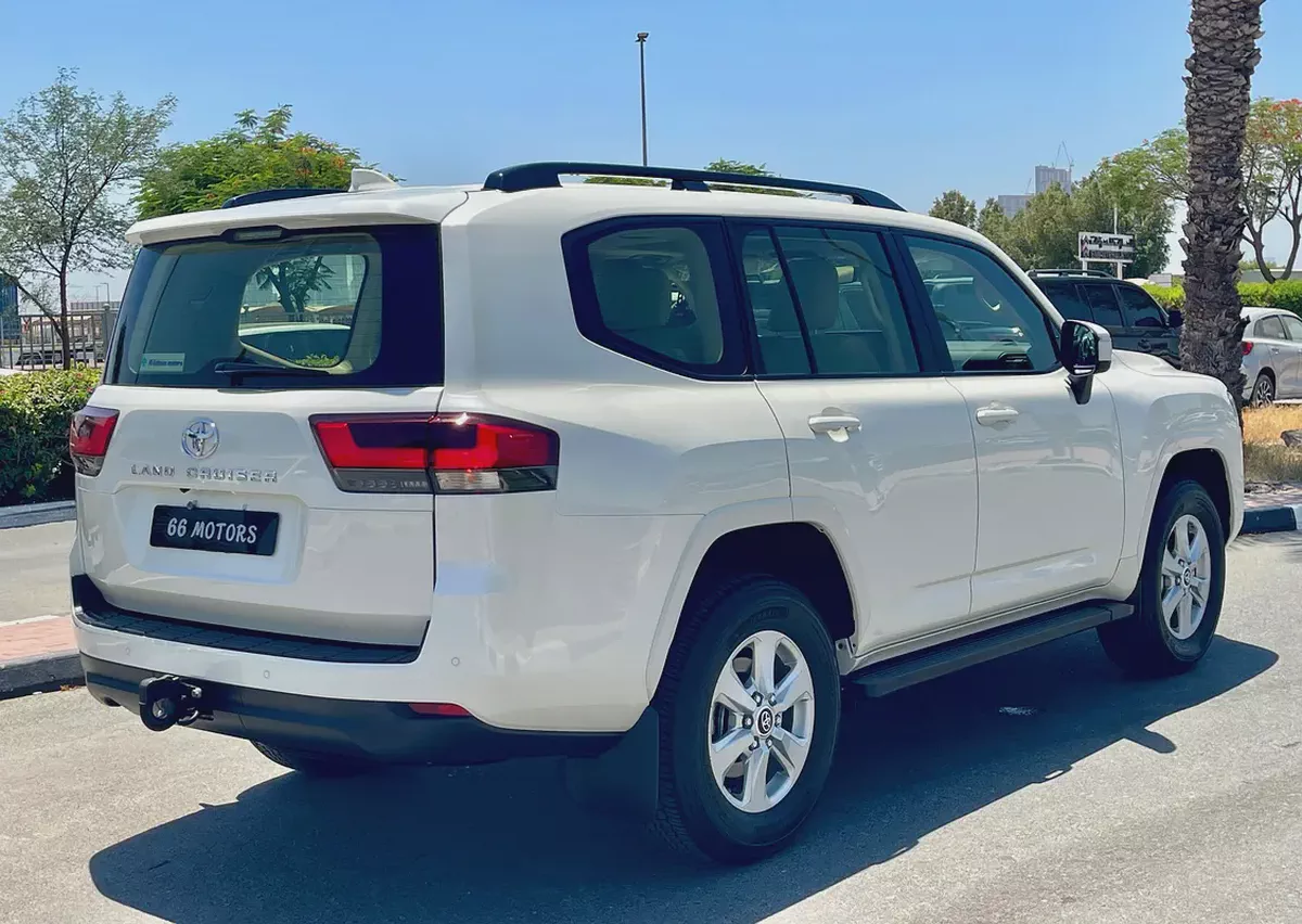 Toyota Land Cruiser EXR 2025 GCC Specs with Less Driven-3-3