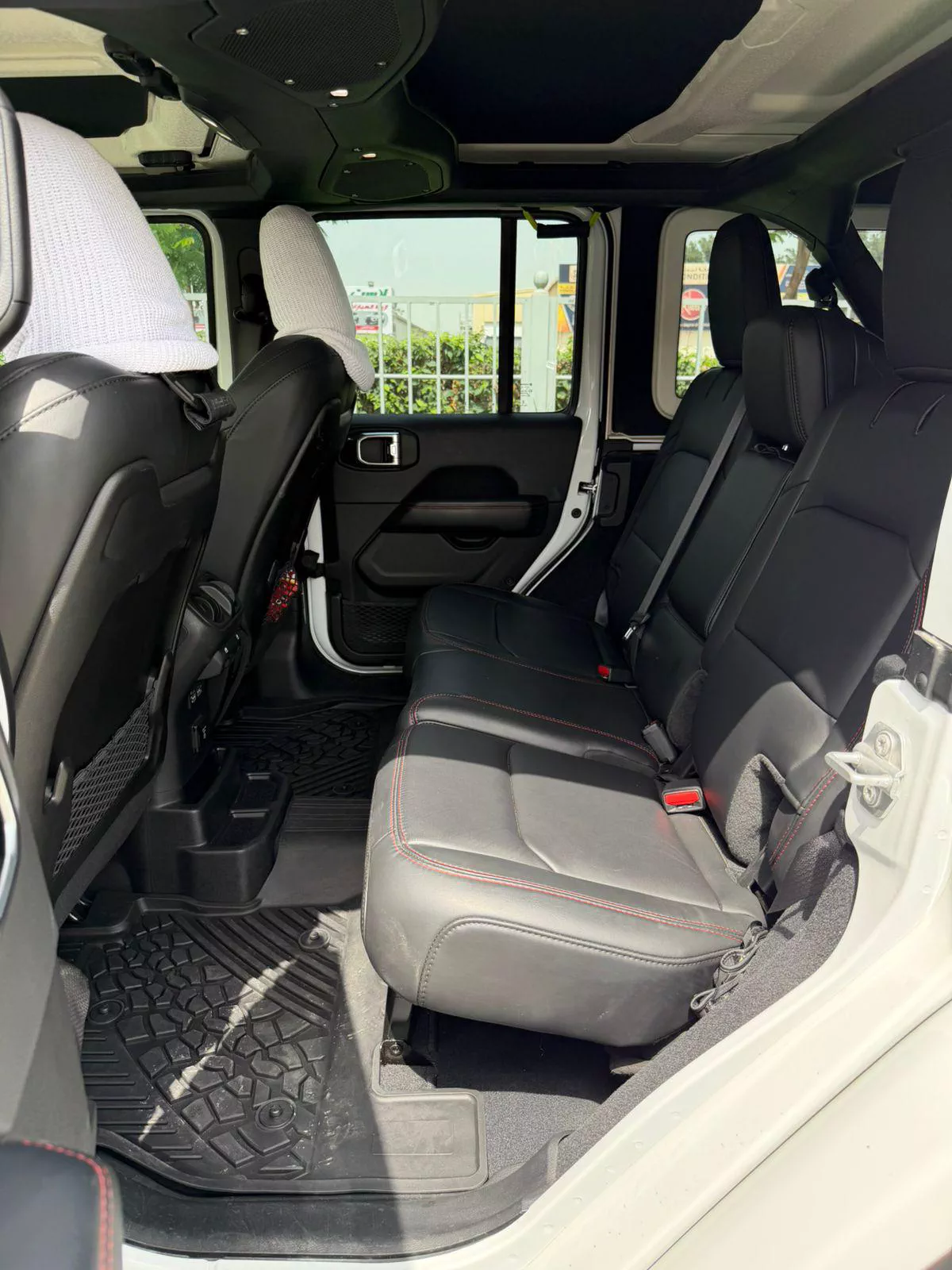 Jeep Wrangler Rubicon-5-5