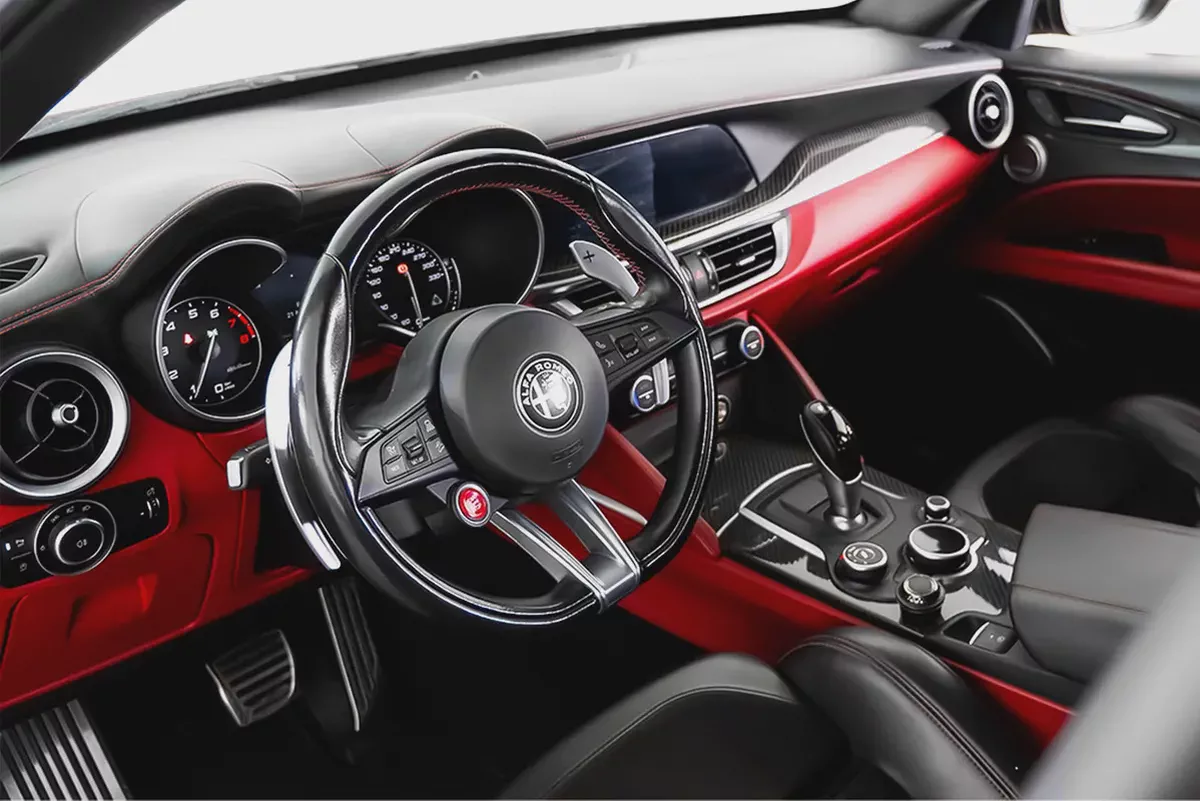 AED 2,657 / 60 months | 0% DP | 2019 Alfa Romeo Stelvio Quadrifoglio-6-6