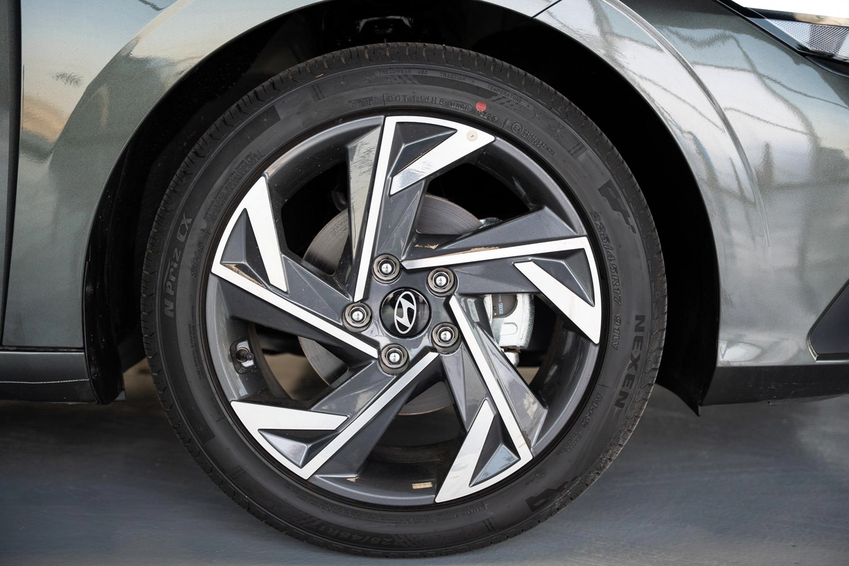 HYUNDAI ELANTRA 1.5 CHINESE SPECS 2025 MODEL FULL OPTION-21-21