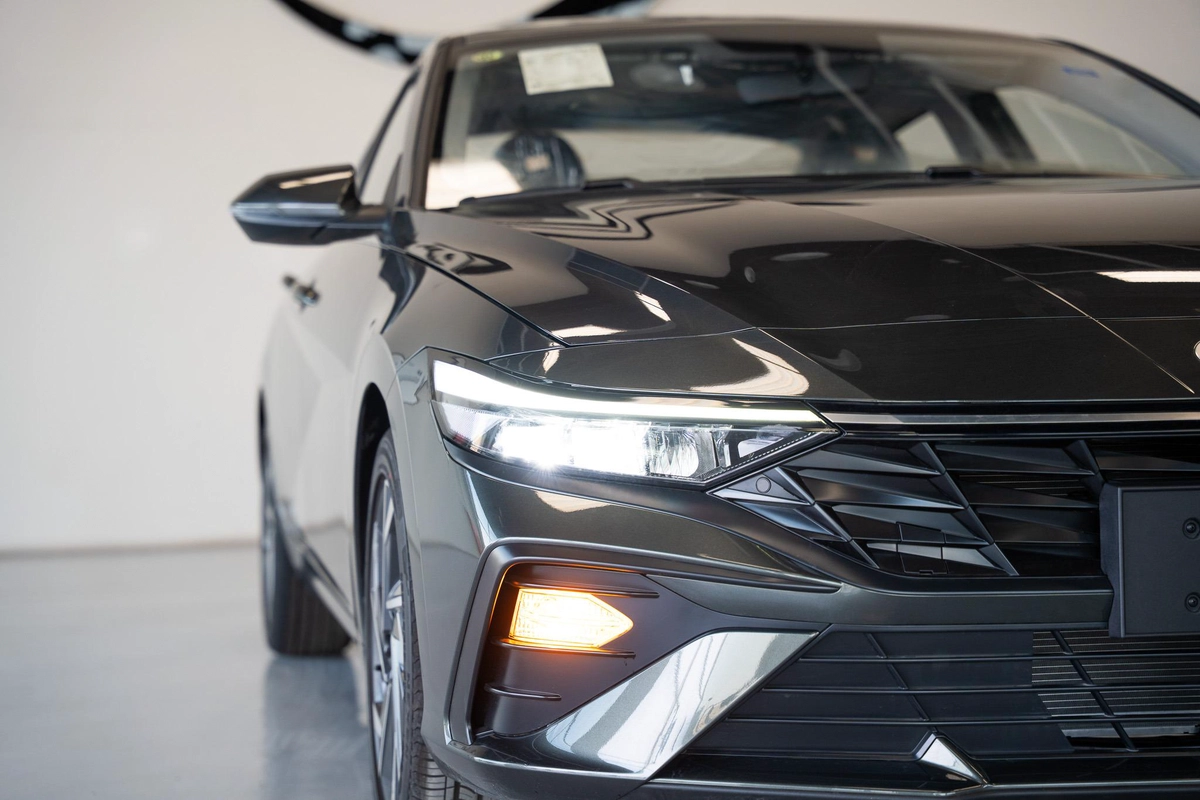 HYUNDAI ELANTRA 1.5 CHINESE SPECS 2025 MODEL FULL OPTION-8-8