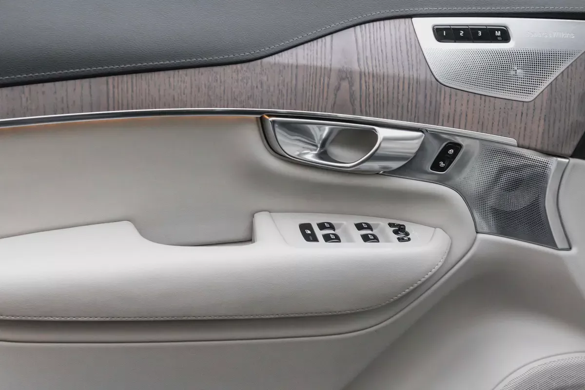 2,742 P.M |  XC90 B6 R-DESIGN | 0% Downpayment | FULL OPTION | Excellent Condition!-12-12
