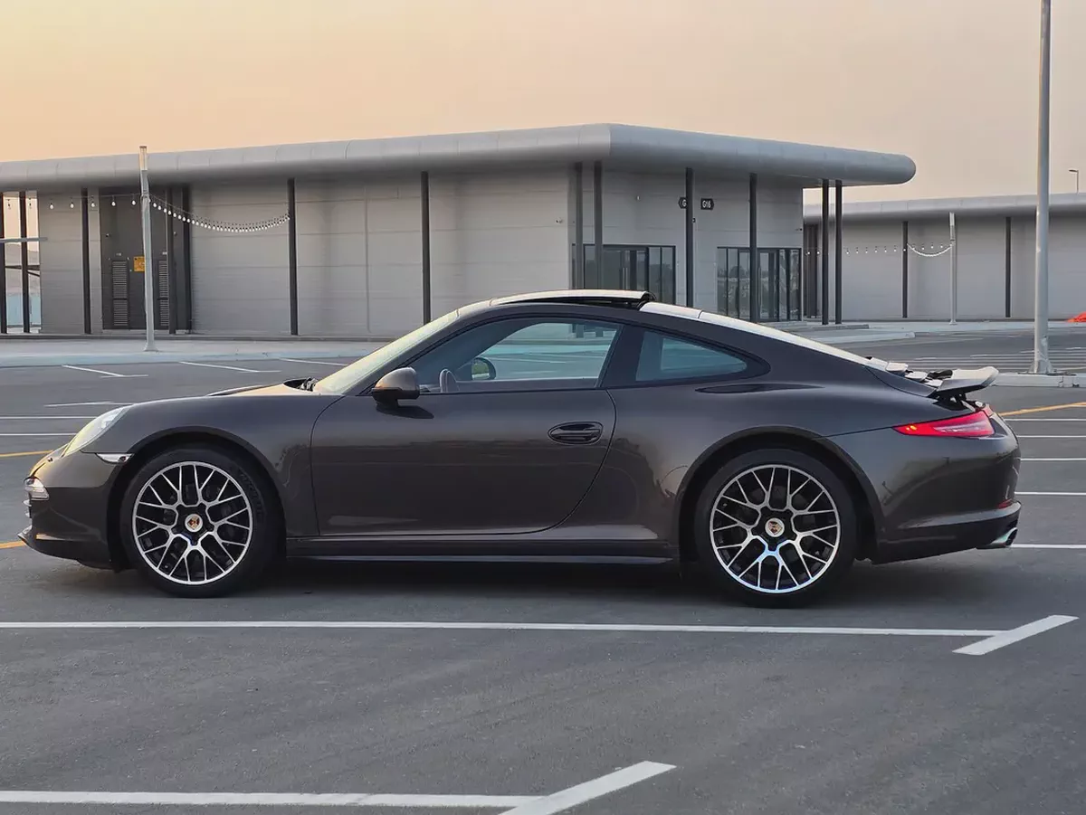Carrera. 911.4GCc-6-6