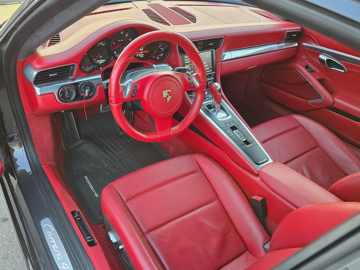 Carrera. 911.4GCc-8-8