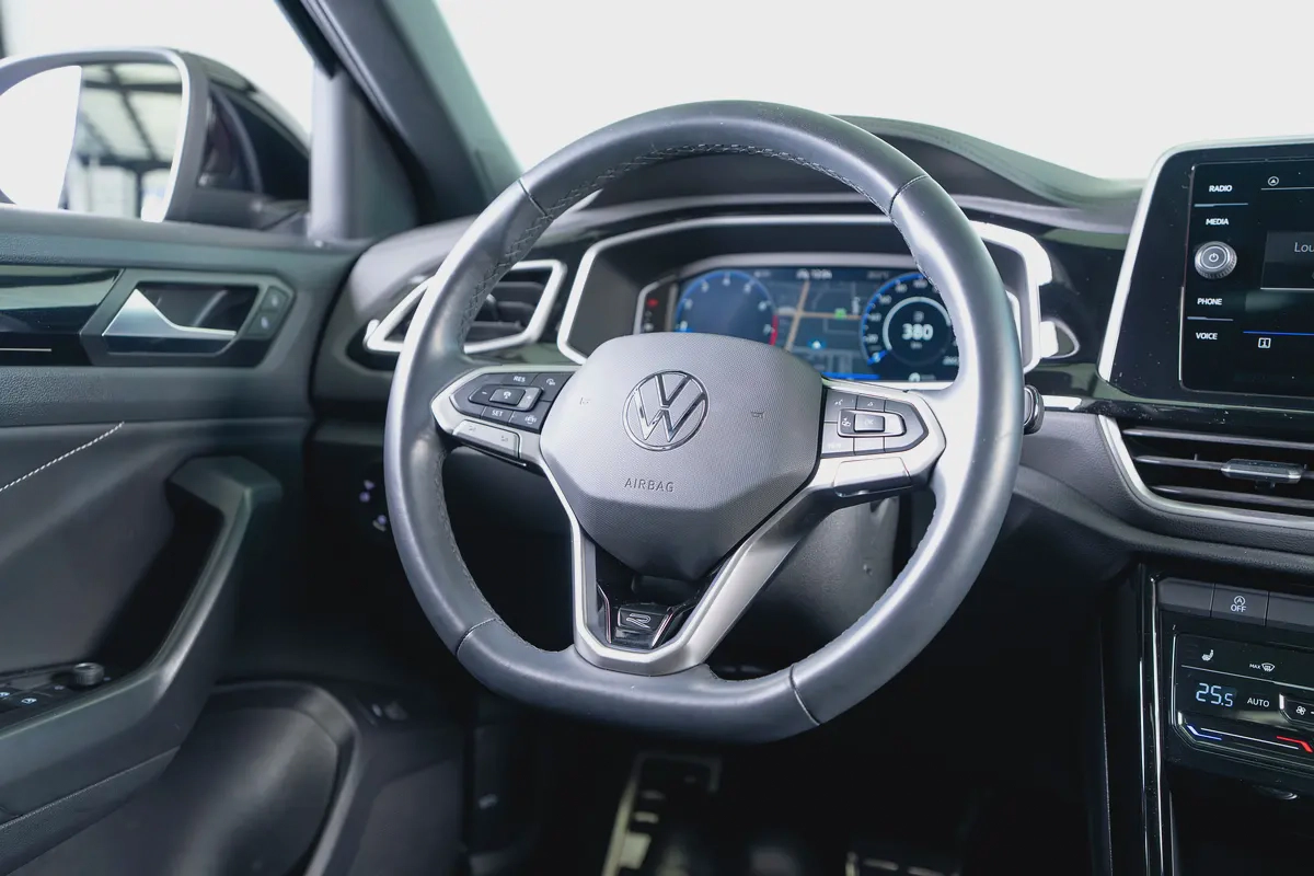Volkswagen T-ROC R Line -GCC-Al Nabooda Warranty Until 12/2027  Service Contract Until 12/2028-13-13