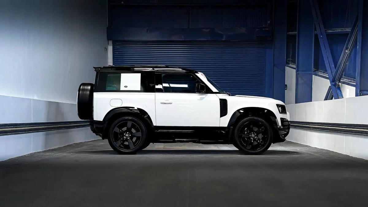 Land Rover Defender Other-7-7