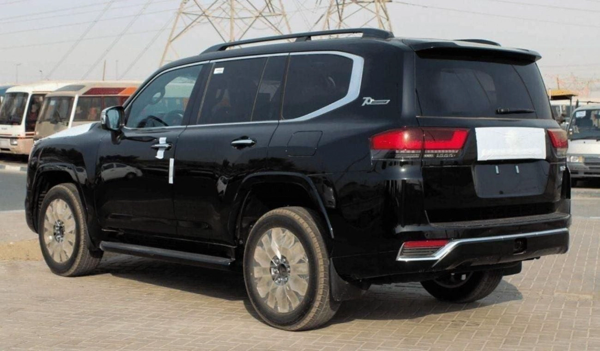 Toyota Land Cruiser VXR LAND CRUISER VXR 3.5L PETROL 2024-3-0