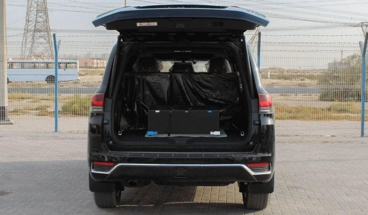 Toyota Land Cruiser VXR LAND CRUISER VXR 3.5L PETROL 2024-7-0