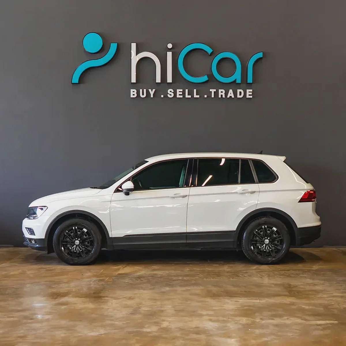AED 1,048 pm • 0% Downpayment • Volkswagen Tiguan SE • 1 Year Warranty-1-1