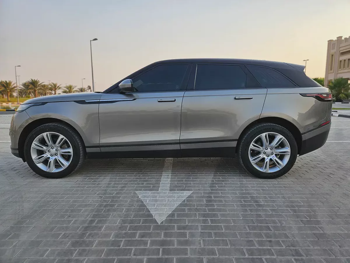 Range Rover Velar P250 S 2018 | GCC Specs Premium Condition Luxury Low KM SUV With Bank Finance-18-18