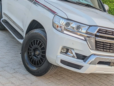 TOYOTA LAND CRUISER 2008 FACELIFTED 2021 VXR GCC IN EXCELLENT CONDITION-14