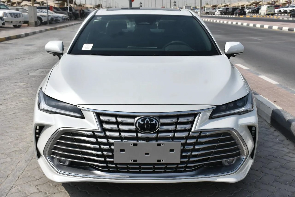 TOYOTA AVALON 2025 | WHITE-4-4