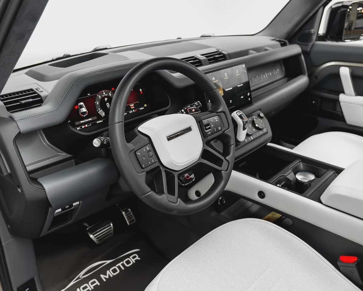 Land Rover Defender OCTA | GCC 2025-6-6