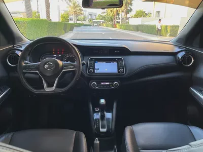 2020 Nissan Kicks SL //Very Low Mileage//Full agency Maintained// No Accident-12