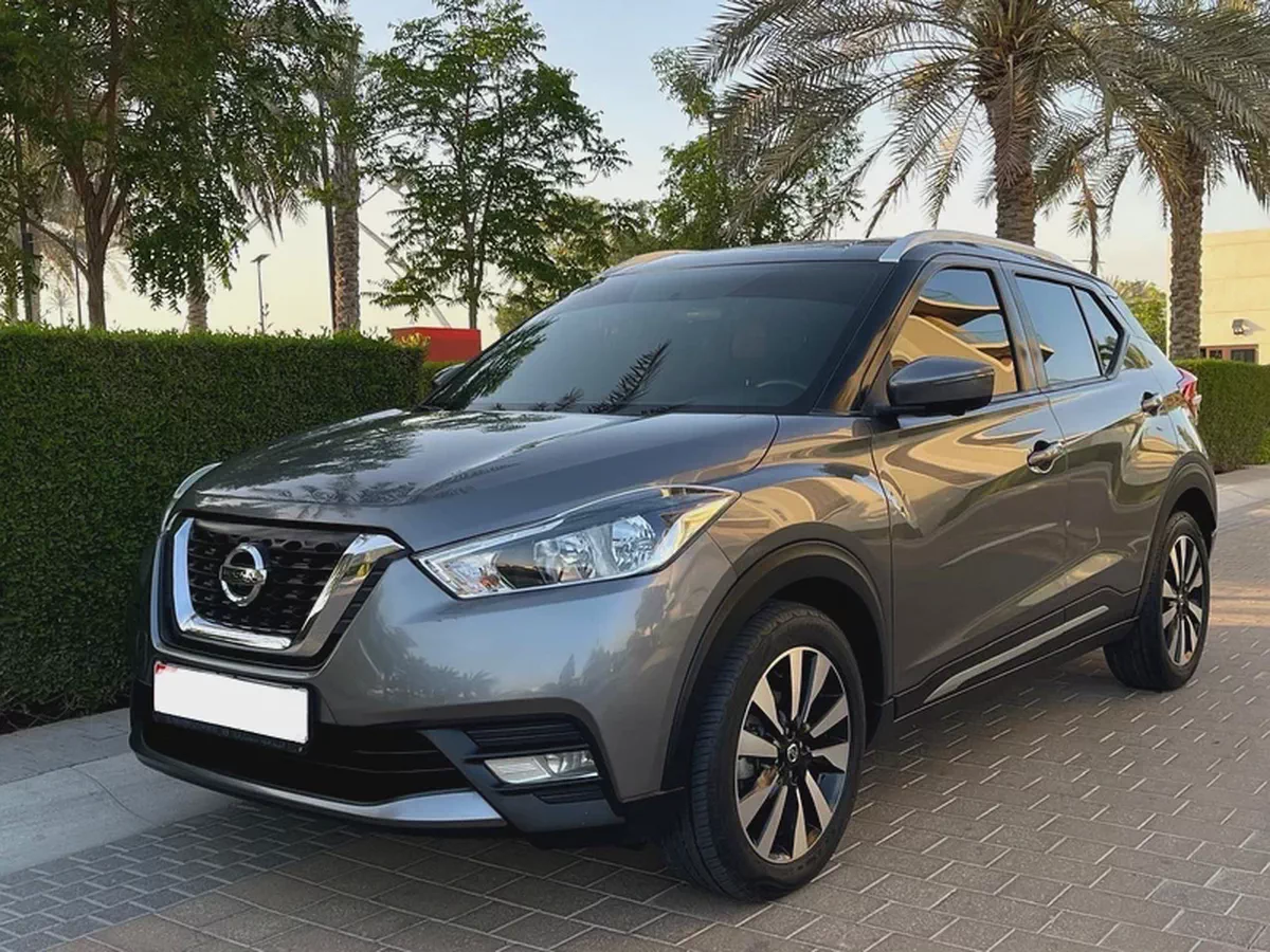2020 Nissan Kicks SL //Very Low Mileage//Full agency Maintained// No Accident