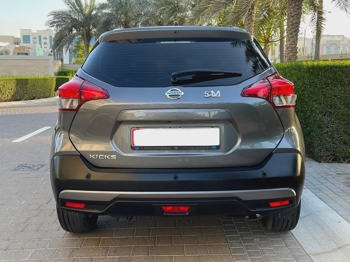 2020 Nissan Kicks SL //Very Low Mileage//Full agency Maintained// No Accident-6-6