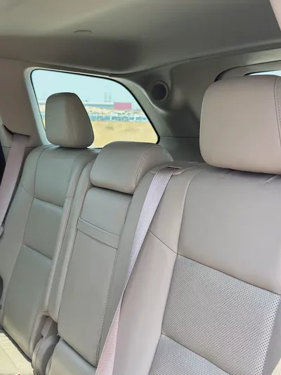 Full Agency Service History | Original Paint | Jeep Grand Cherokee Limited | GCC Specs-11