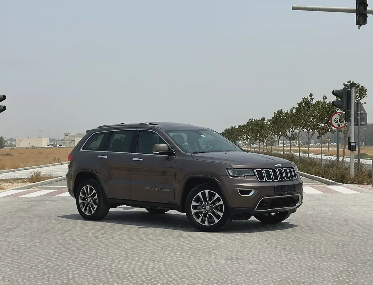 Full Agency Service History | Original Paint | Jeep Grand Cherokee Limited | GCC Specs