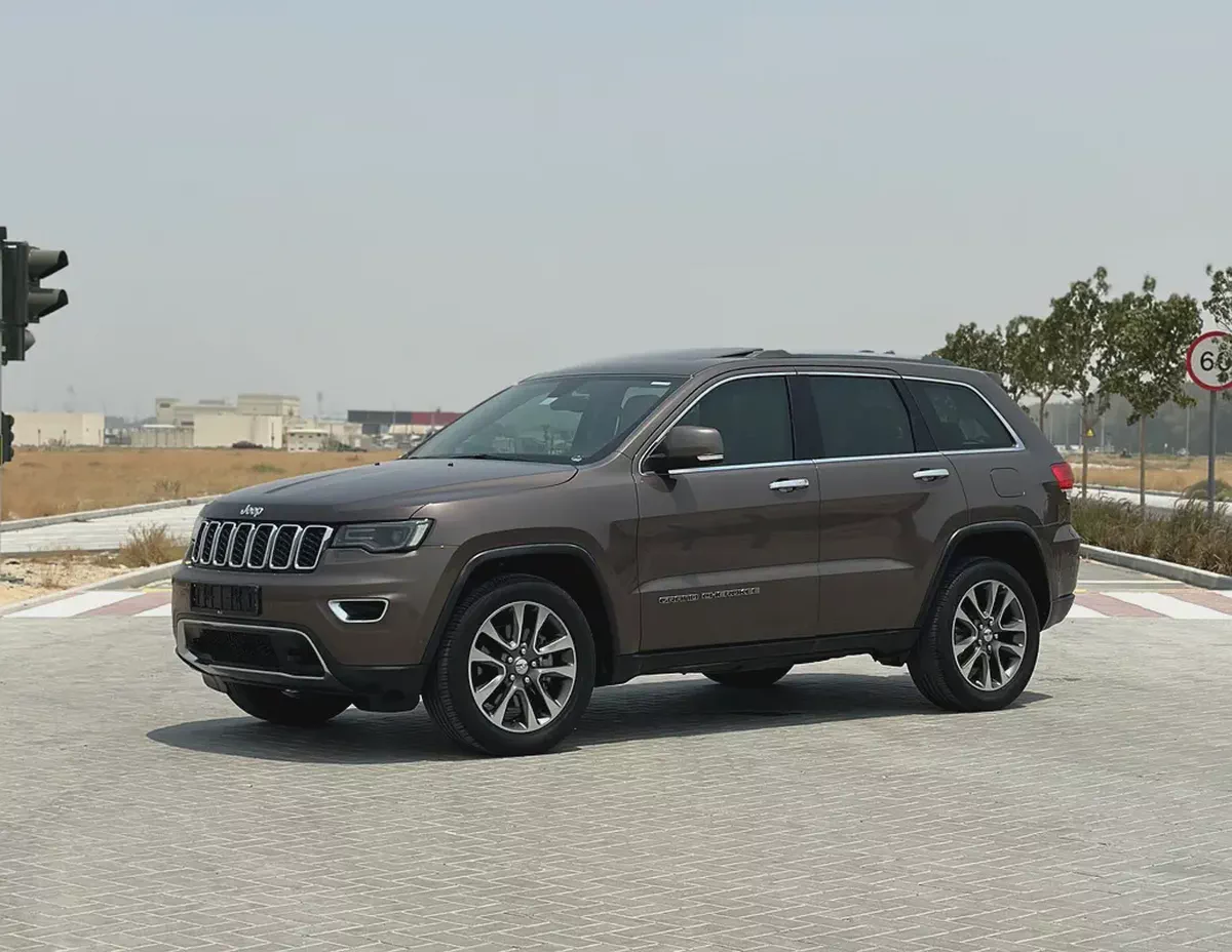 Full Agency Service History | Original Paint | Jeep Grand Cherokee Limited | GCC Specs-4-4