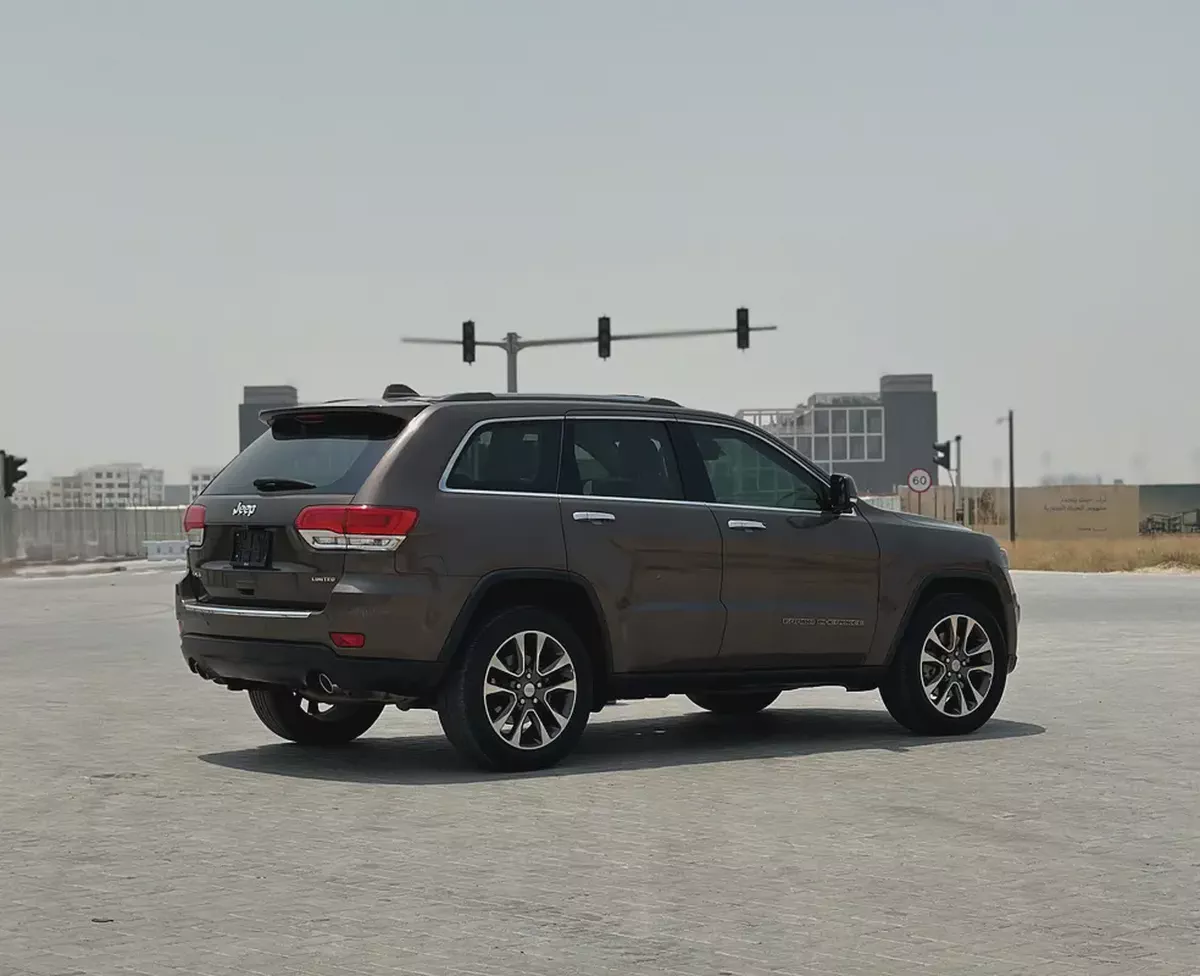 Full Agency Service History | Original Paint | Jeep Grand Cherokee Limited | GCC Specs-5-5