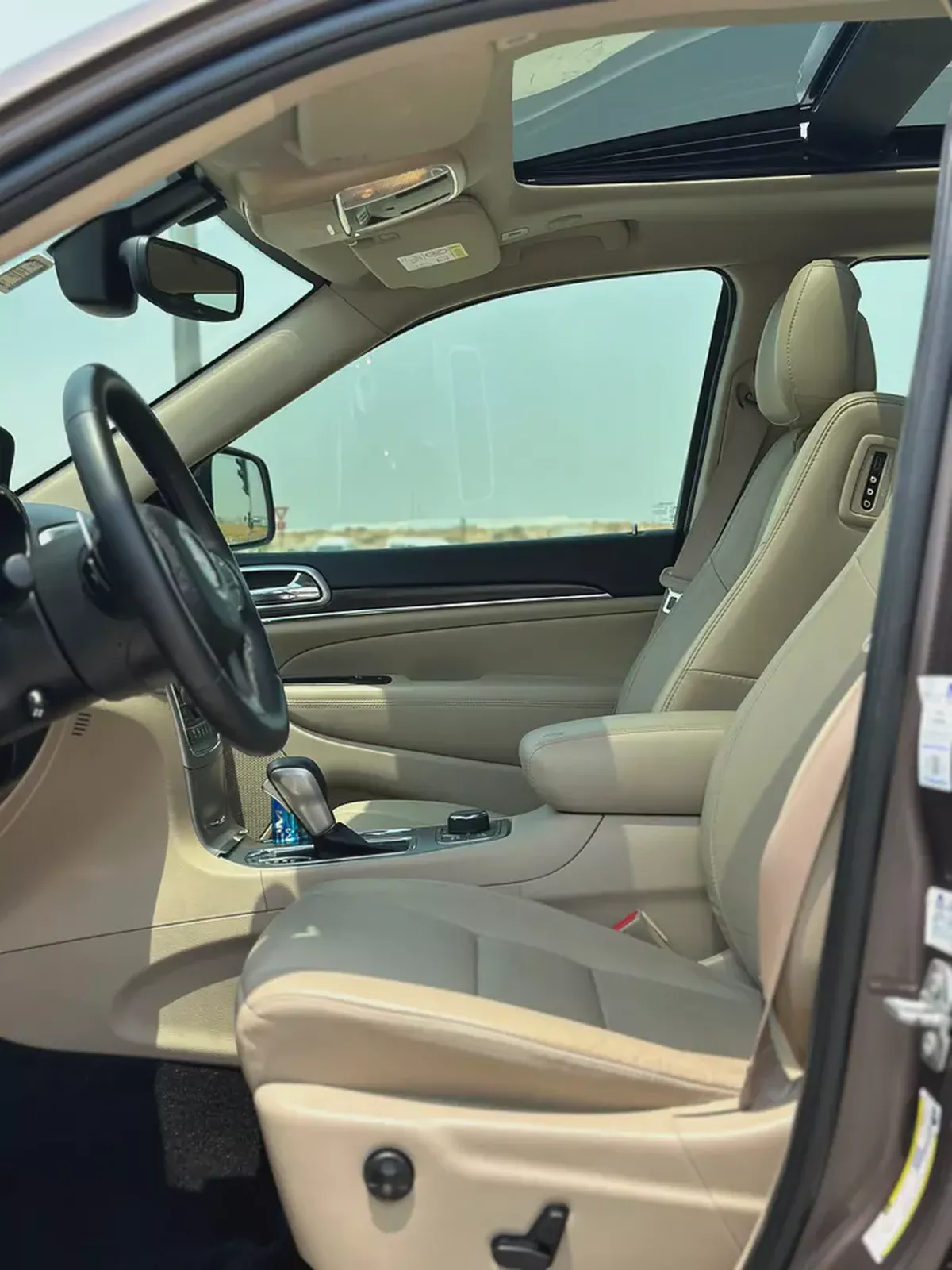 Full Agency Service History | Original Paint | Jeep Grand Cherokee Limited | GCC Specs-6-6